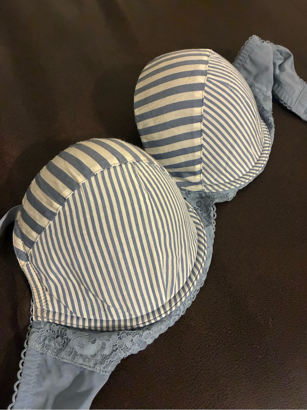 Victoria's Secret Dream Angels Blue & White Striped Lace Trim Bra Lined Demi 36D
